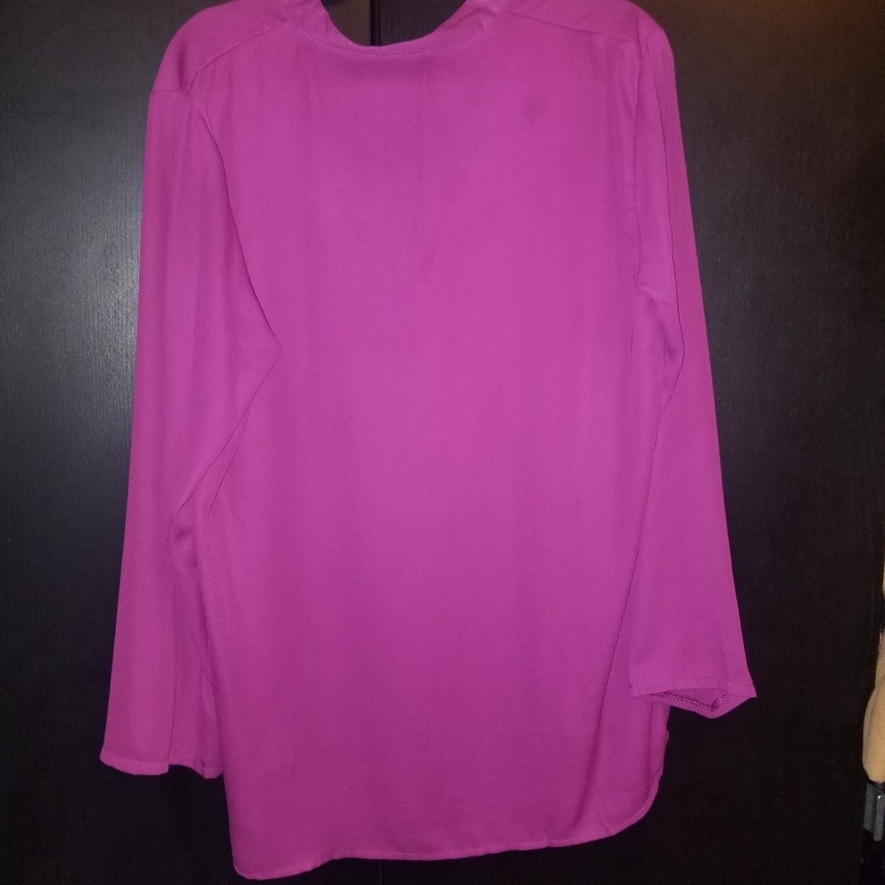 Top - Picture 2 of 2